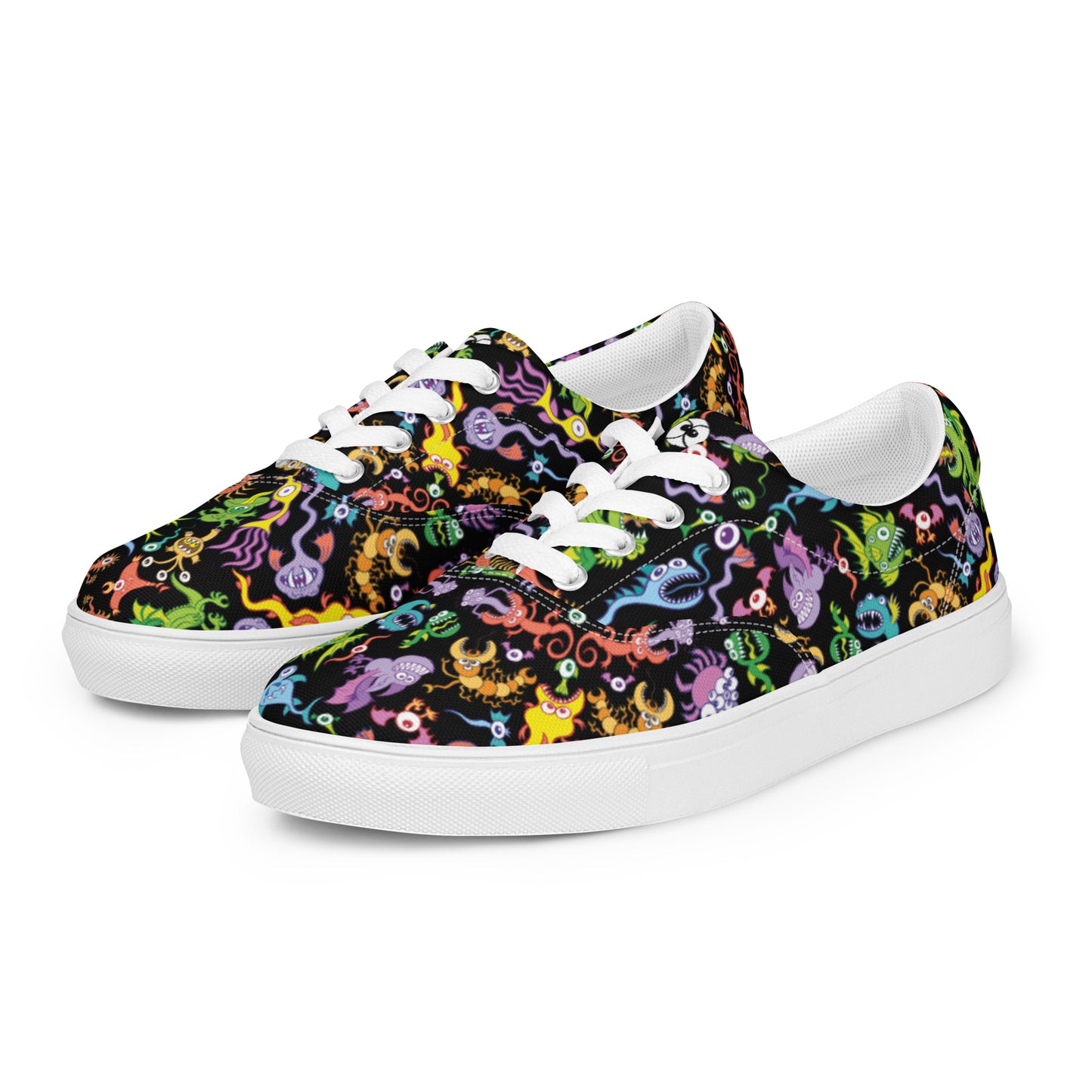 Ocean critters mandala pattern Men’s lace-up canvas shoes. Overview