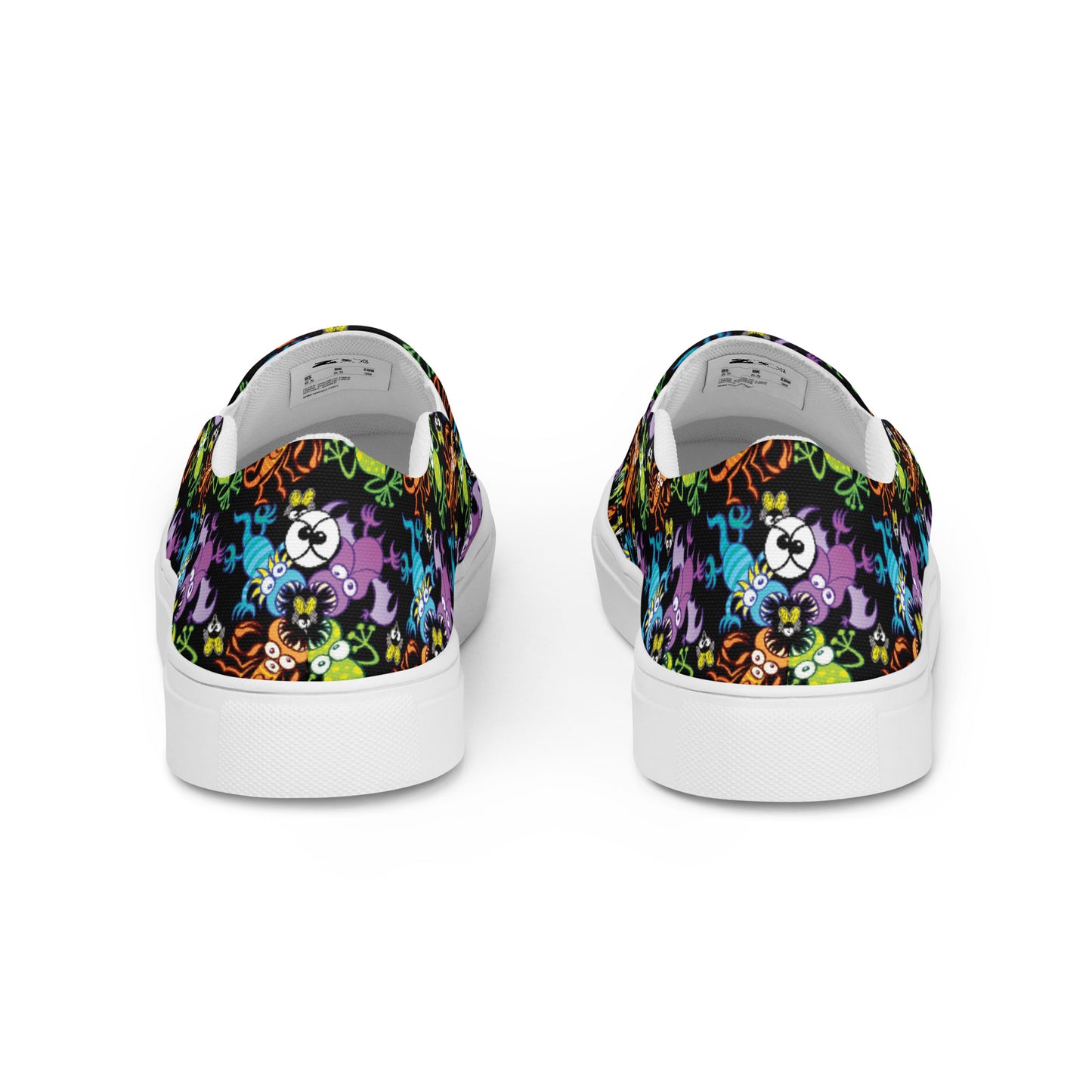 Bat, scorpion, lizard and frog fighting over an unlucky fly Men’s slip-on canvas shoes. Back view