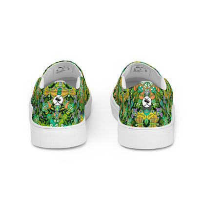 Only for true insects lovers pattern design Men’s slip-on canvas shoes. Back view