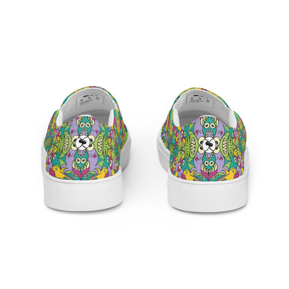 It's life but not as we know it pattern design Men’s slip-on canvas shoes. Back view