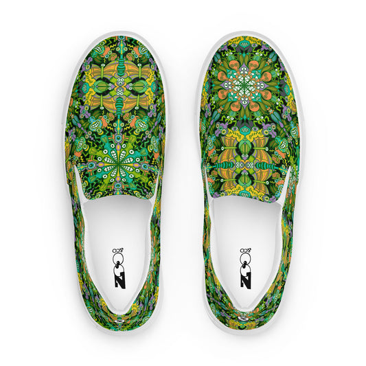 Only for true insects lovers pattern design Men’s slip-on canvas shoes. Top view