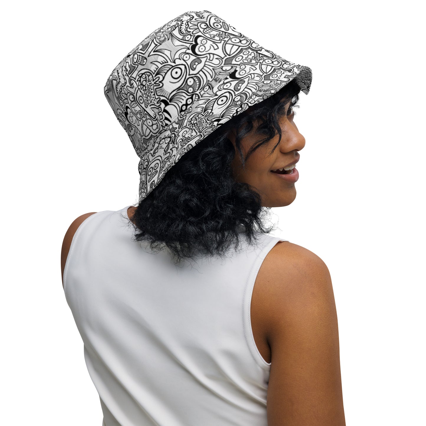 Fill your world with cool doodles Reversible bucket hat. Woman wearing Zoo&co’s bucket hat