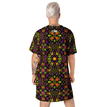 All Halloween stars in a creepy pattern design T-shirt dress-T-Shirt Dresses