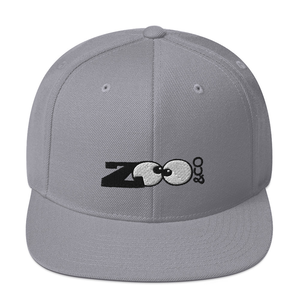 Zoo&co branded Snapback Hat. Silver. Front view