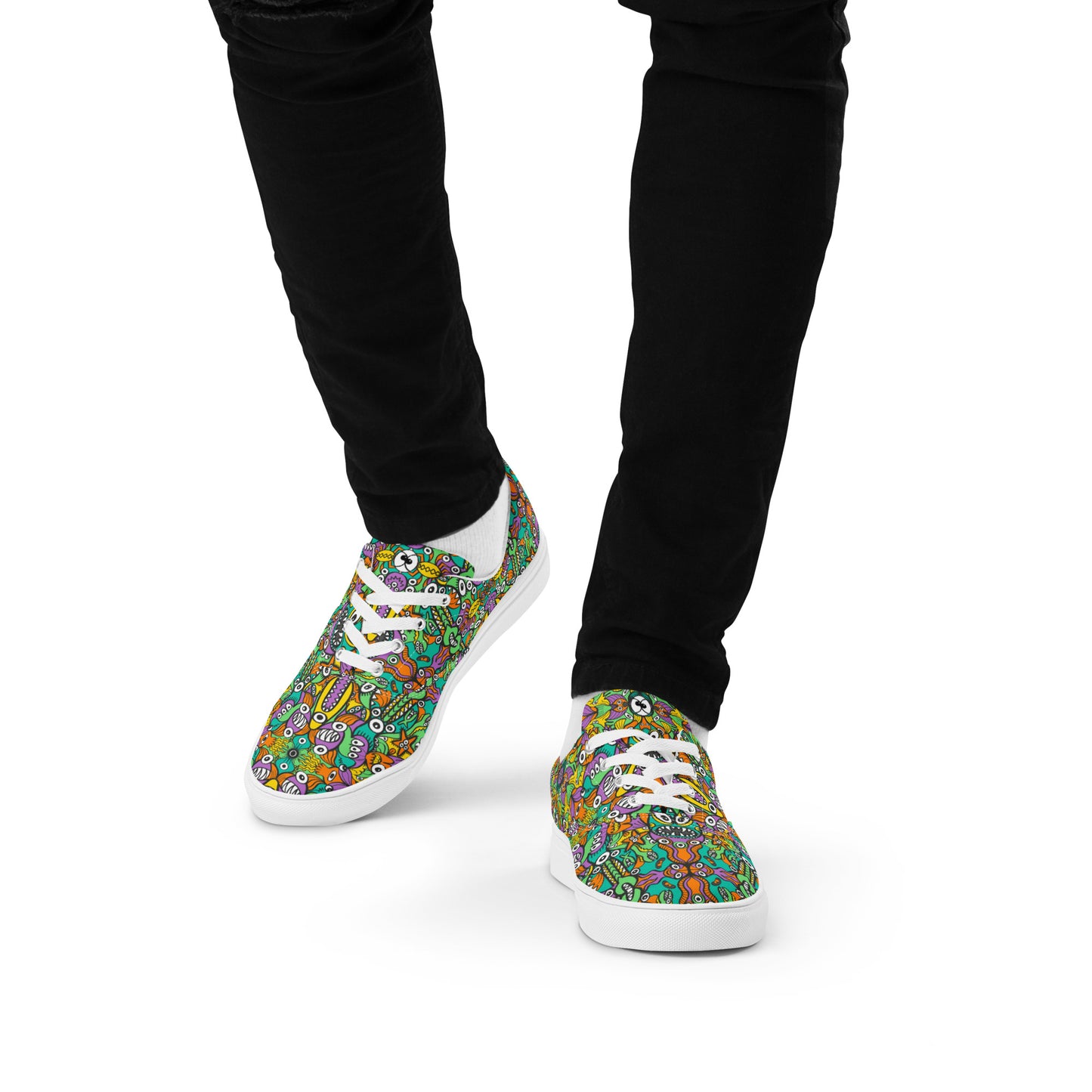 The vast ocean is full of doodle critters Men’s lace-up canvas shoes. Lifestyle