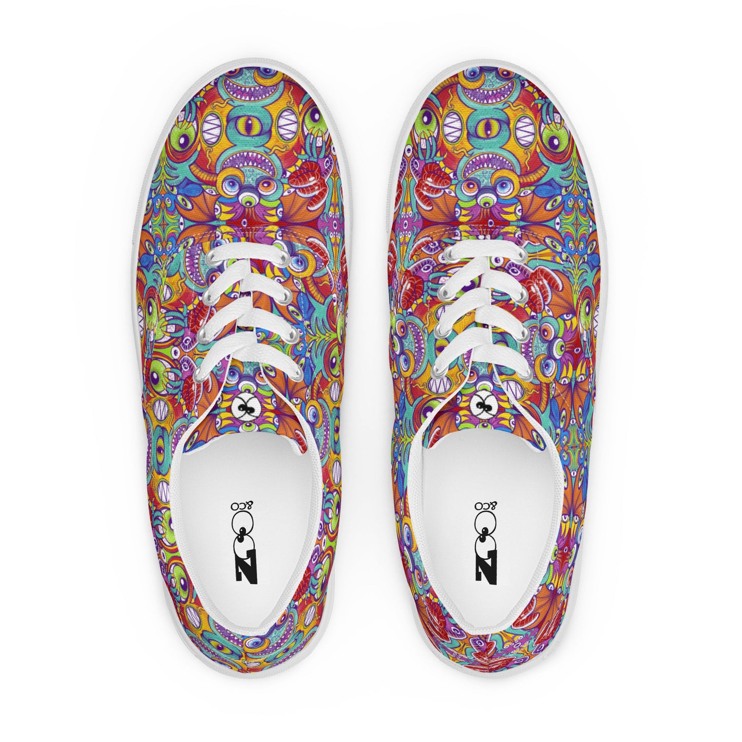 Psychedelic monsters having fun pattern design Men’s lace-up canvas shoes. Top view