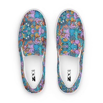 Wake up, time to take care of our sea Men’s slip-on canvas shoes. Top view