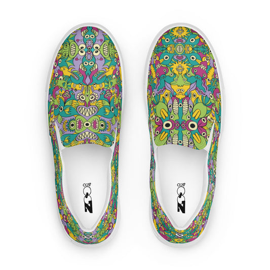 It's life but not as we know it pattern design Men’s slip-on canvas shoes. Top view