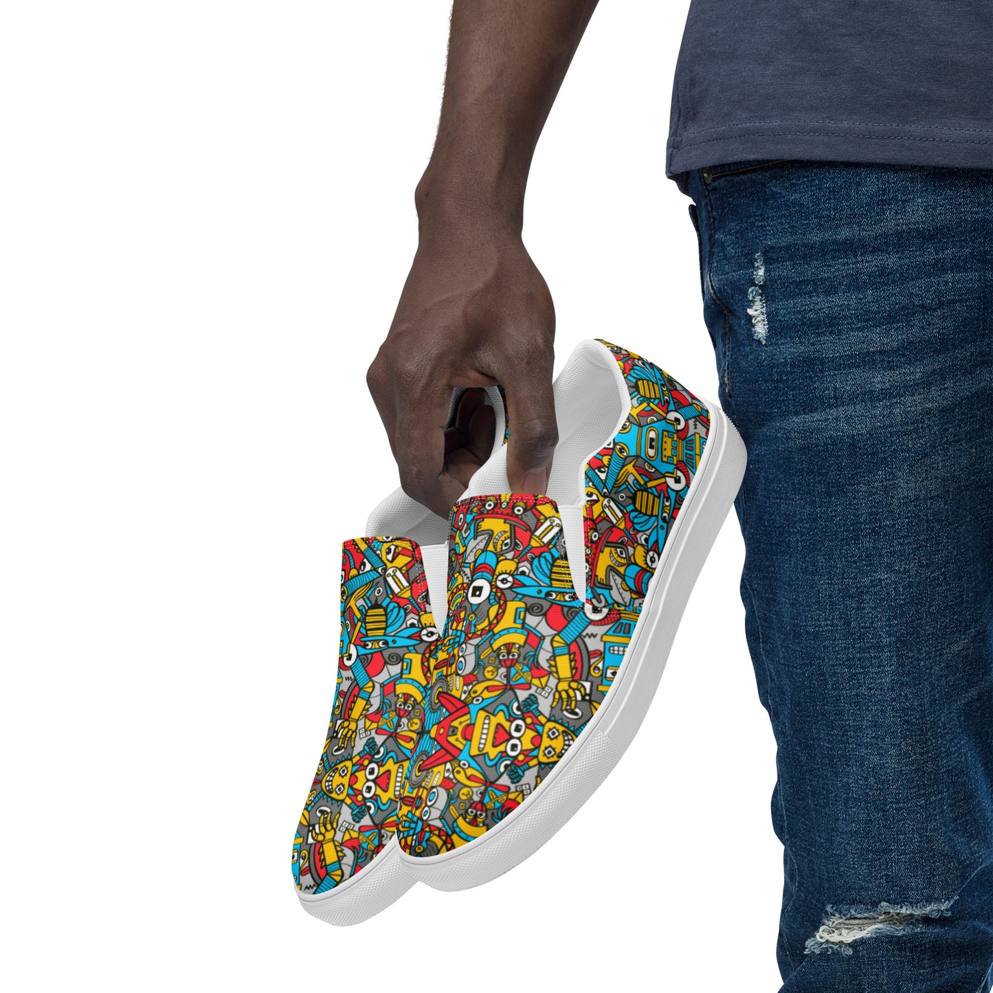 Crazy robots rising from rust in lively junkyards Men’s slip-on canvas shoes. Lifestyle