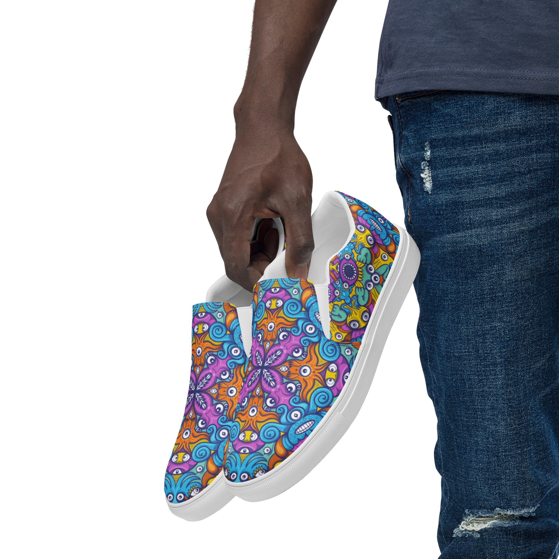 The ultimate sea beasts cast from the deep end of the ocean Men’s slip-on canvas shoes. Lifestyle