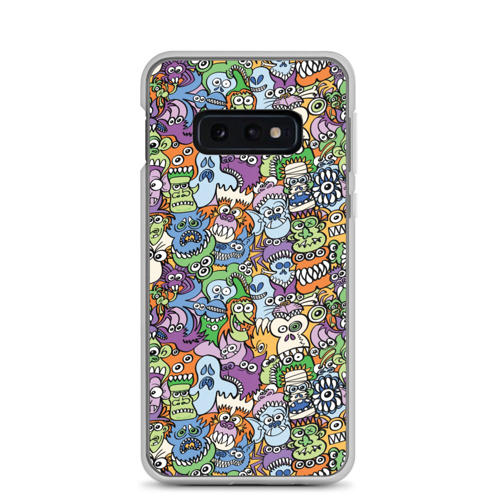 All the spooky Halloween monsters in a pattern design Samsung Case. s10 e